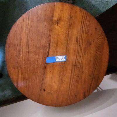 Round Wood Top Table w Twisted Metal Wire Base 18x18