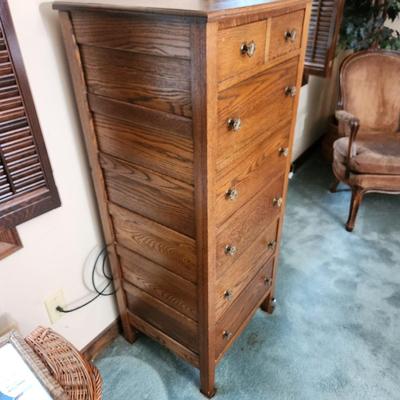 Vintage Solid Oak Narrow 2 over 5 Chest of Drawers 22x19x51