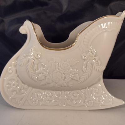 Vintage Lenox USA Porcelain 'The Winter Bouquet Sleigh'