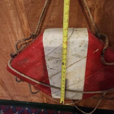 2 Vintage Life Bouys