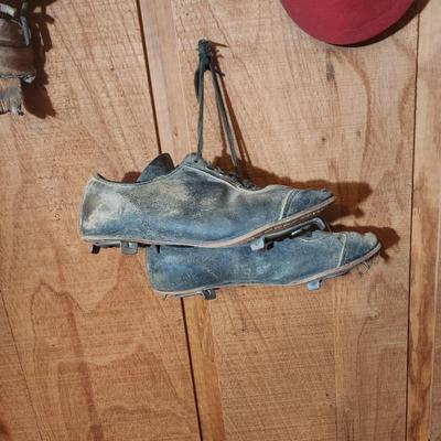 Lot of Vintage Baseball Gloves Shoes Mask Hat, Luke Sewwell 502 Glove