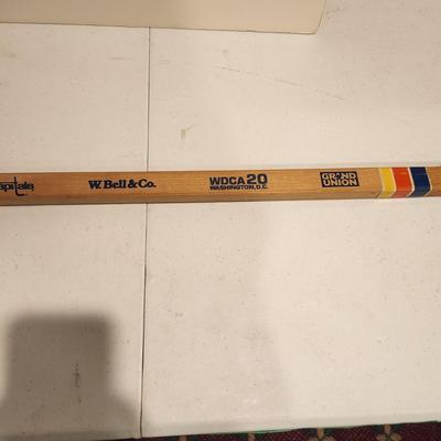 1978 Washington Capitals Signed Hockey Stick Victoriaville Promo Eastern Airlines, Grand Union , W. Bell Co.