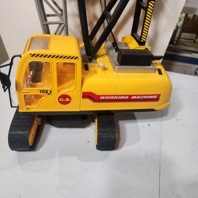 Golden Bright Working Machine Crane Shovel