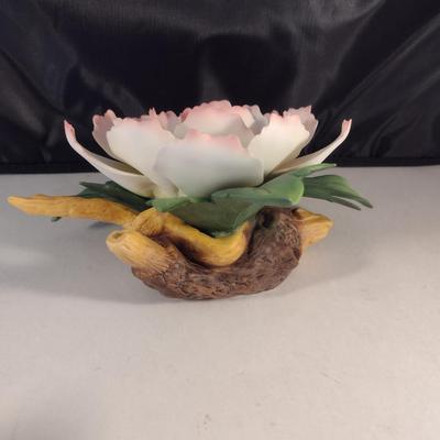 Andrea by Sadek Pale Pink Peony Porcelain Figurine- Approx 4 1/2" Tall, 7 1/4" Wide