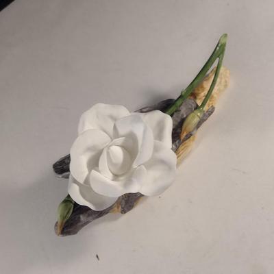 Boehm English Bone Porcelain White Rose Figurine- Approx 2 3/4" Tall, 6" Wide