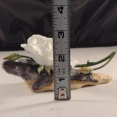 Boehm English Bone Porcelain White Rose Figurine- Approx 2 3/4" Tall, 6" Wide