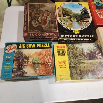 Lot of Vintage Jig Saw Puzzles