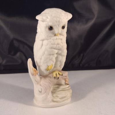 Cybis Porcelain Baby Snowy Owl on Branch Figurine- Approx 4 3/4" Tall