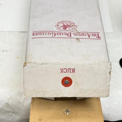 Sale Photo Thumbnail #484: In new condition with boxes, but missing box lid.