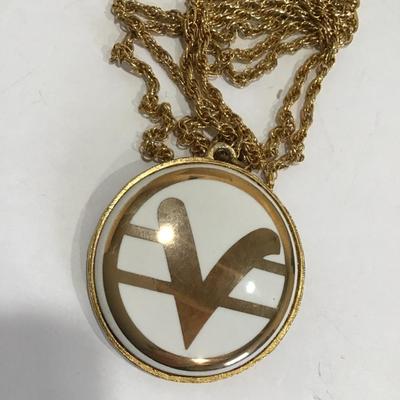 Handpainted Limoge Style Pendant on Ceramic Type