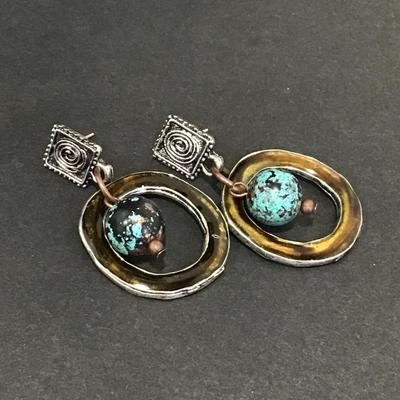 Super cute silver tone enameled earrings