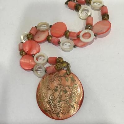 Vintage Beautiful Shell Necklace a with Gold Butterfly’s