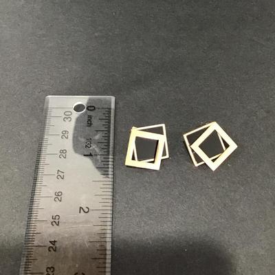 Cool vintage Rose gold, toned stud earrings