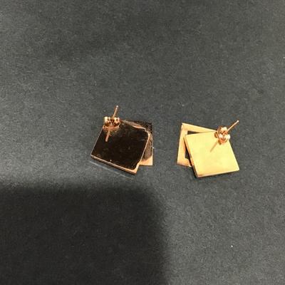 Cool vintage Rose gold, toned stud earrings