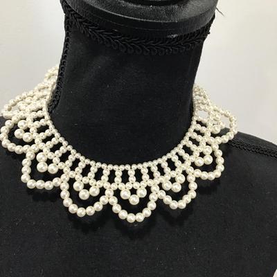 Faux Pearl Collar Necklace