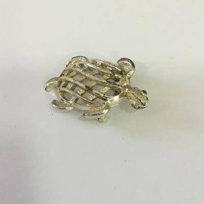 Vintage, gold, toned turtle pin/brooch has blemish wear