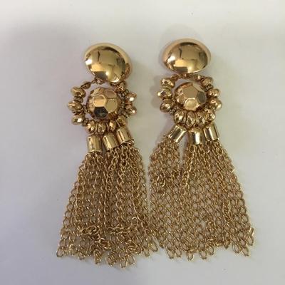 Gold tone, statement, earrings clip on