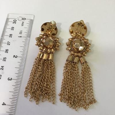 Gold tone, statement, earrings clip on