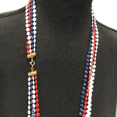 Vintage Patriotic American Faux bead necklace 1950