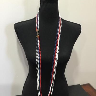 Vintage Patriotic American Faux bead necklace 1950