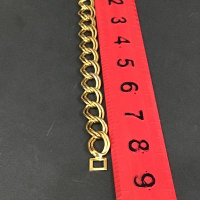 Gold tone bracelet