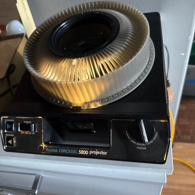 Kodak carousel projector 5200