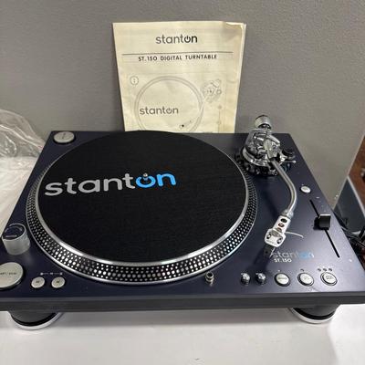 Stanton St 150 Digital turn table