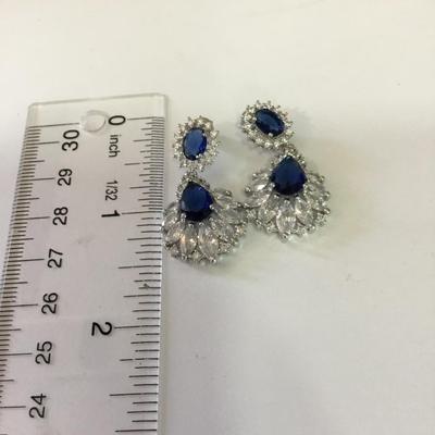 Gorgeous, crystal rhinestone blue sapphire, 925 silver earrings