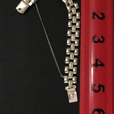 Very nice Vintage Rolled sterling silver bracelet