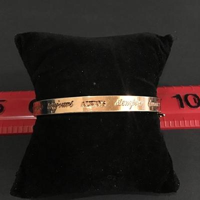 Gold tone, Stella, and dot bracelet