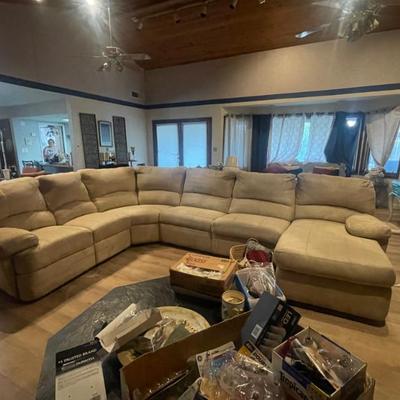 Sale Photo Thumbnail #9: Sectional 