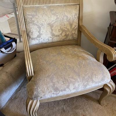 Sale Photo Thumbnail #43: Oversized chair 