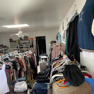 Sale Photo Thumbnail #57: Clothing room 