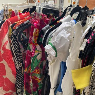 Sale Photo Thumbnail #67: Clothing 