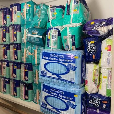 Sale Photo Thumbnail #88: Tons of diapers and flat square 