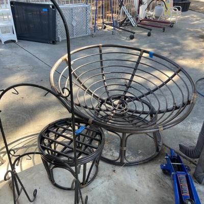 Sale Photo Thumbnail #105: Papasan chair 