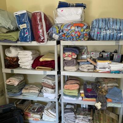Sale Photo Thumbnail #164: Bedding 