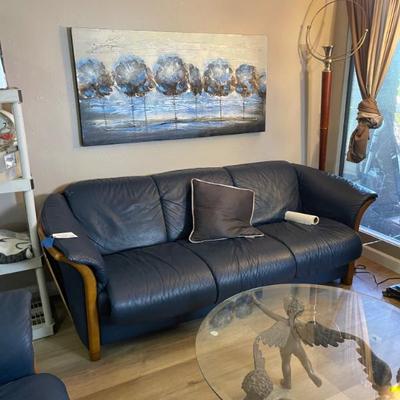 Sale Photo Thumbnail #184: Retro couch 