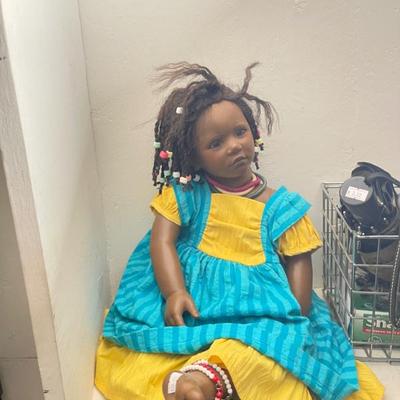 Sale Photo Thumbnail #198: Dolls 