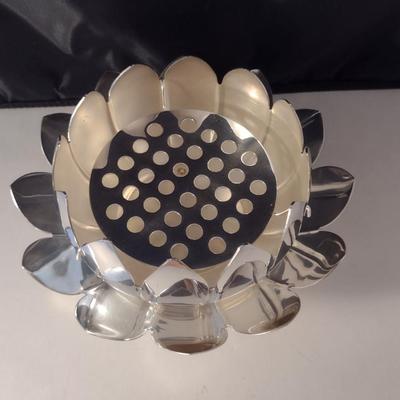 Leonard Silver Plated Lotus Flower Frog