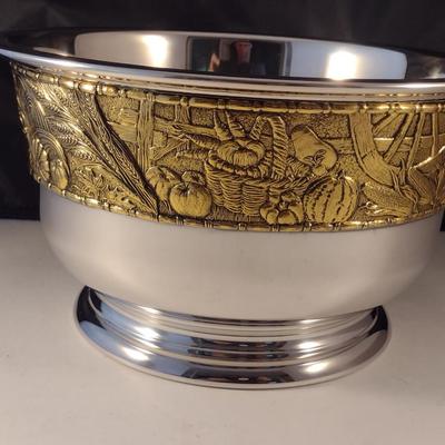Vintage The Franklin Mint Harvest Bowl- Approx 9 1/2" in Diameter