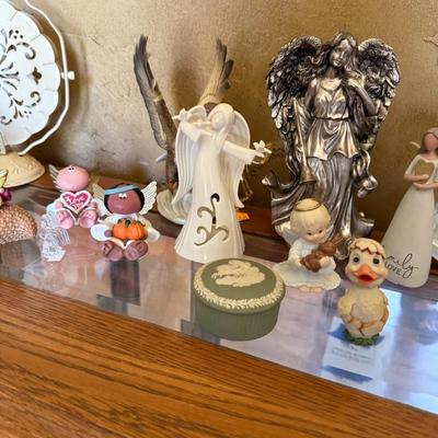 Knicks Knacks and Decorations