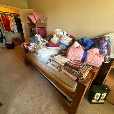 Solid Wood Trundle Bed