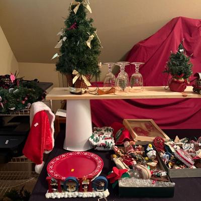 Christmas and Wreaths - 1