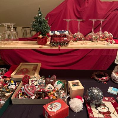 Christmas and Wreaths - 1