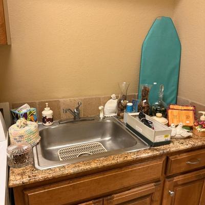 Sale Photo Thumbnail #247: All items pictured