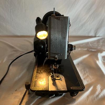 Singer 99-31 Sewing Machine (GB1-MG)