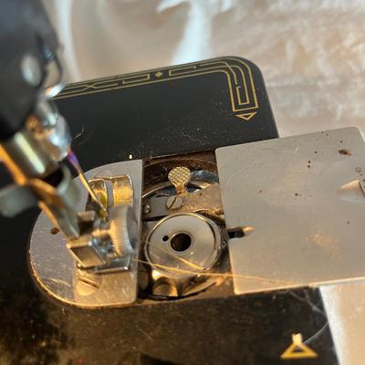 Singer 99-31 Sewing Machine (GB1-MG)