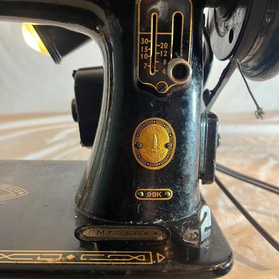 Singer 99-31 Sewing Machine (GB1-MG)