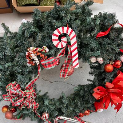 Christmas Décor lot with Huge Wreath 